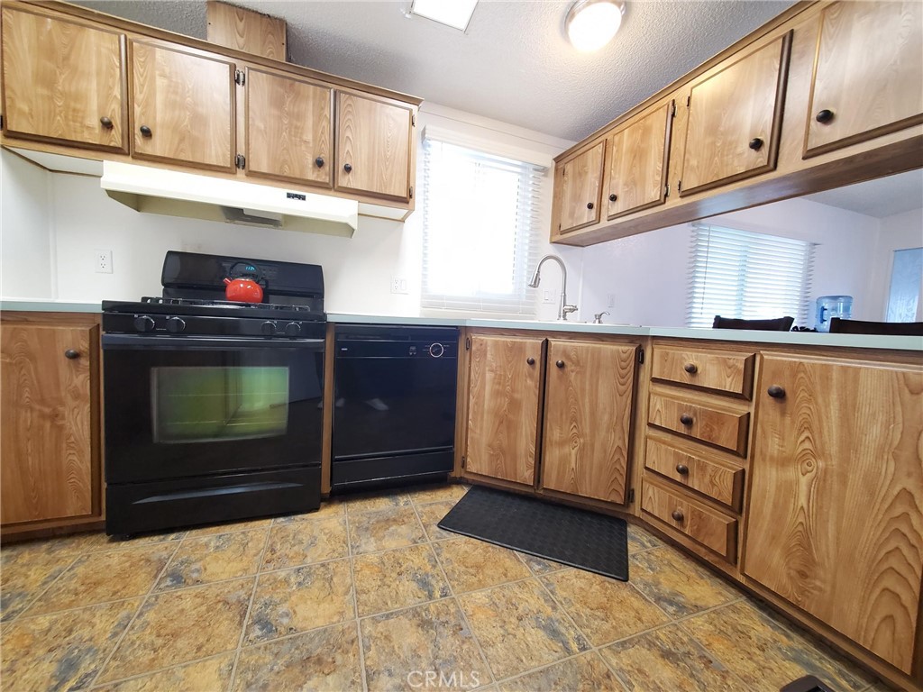 29021 Bouquet Canyon Road, Unit 213 Saugus, CA 91350 - Photo 8 of 24