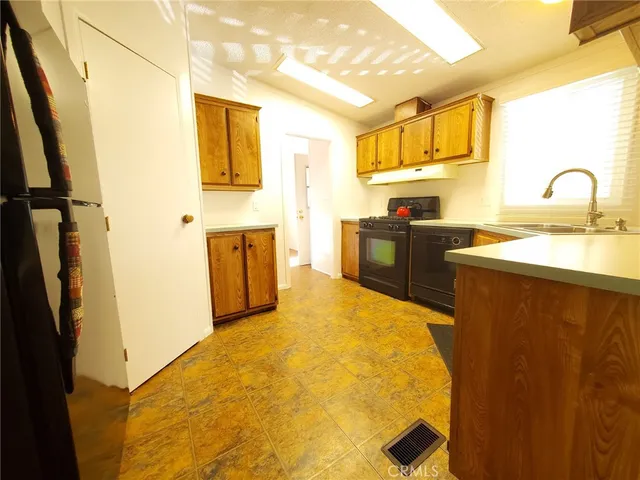 $275,000 | 29021 Bouquet Canyon Road, Unit 213, Saugus, CA 91350