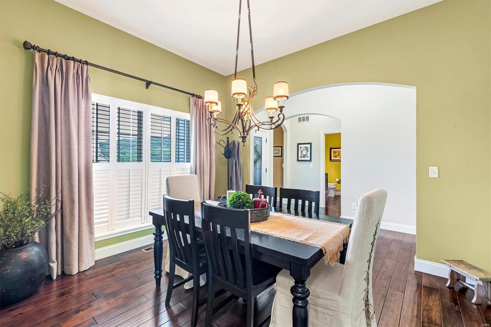 431 Hillington Drive Eureka, MO 63025 - Photo 18 of 33