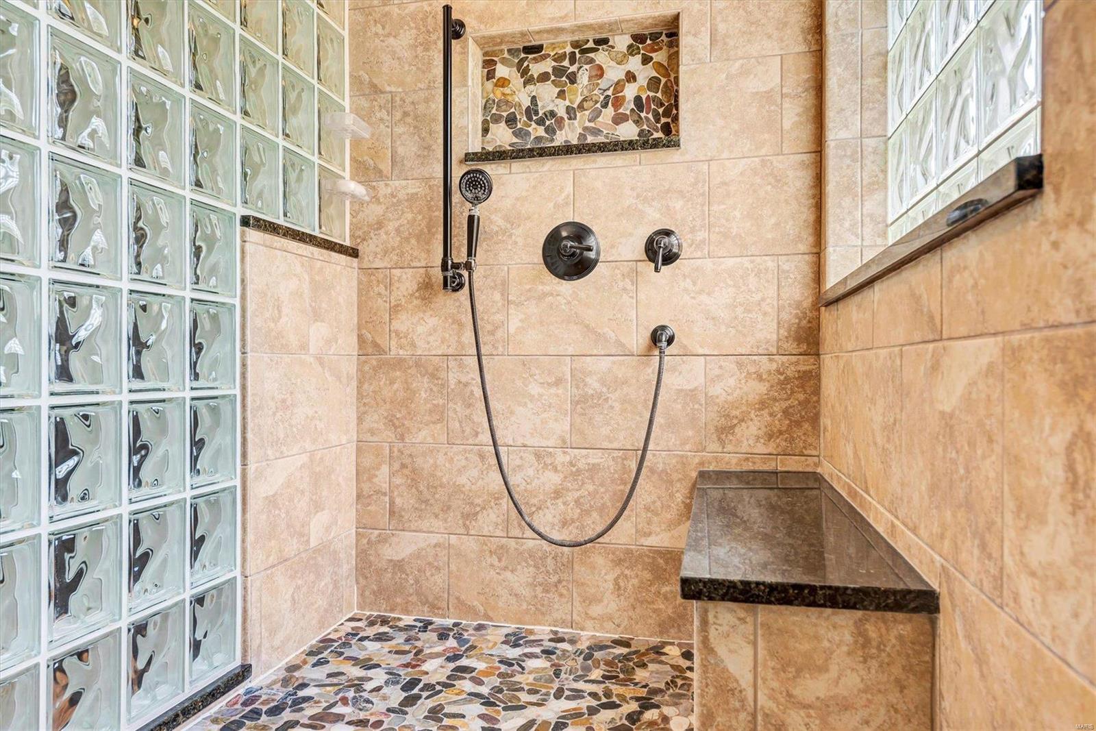 431 Hillington Drive Eureka, MO 63025 - Photo 23 of 33