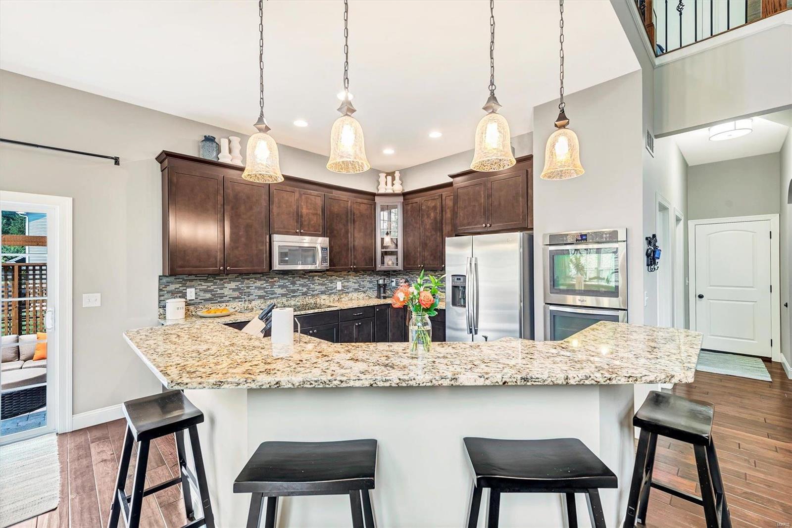 431 Hillington Drive Eureka, MO 63025 - Photo 7 of 33