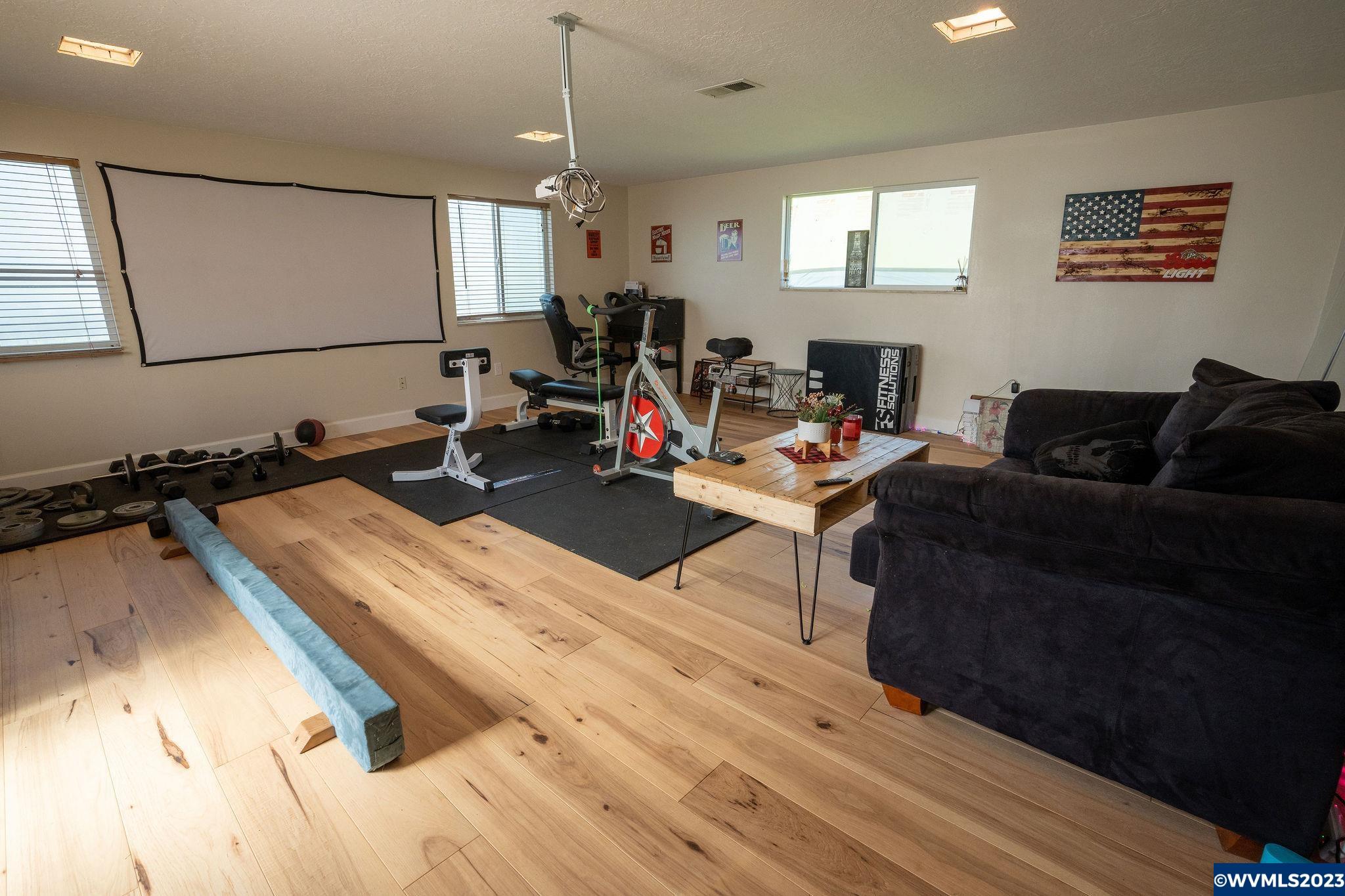 12090 Simpson Road Monmouth, OR 97361 - Photo 7 of 42
