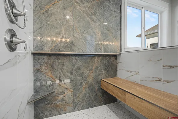 $749,500 | 950 Southeast Fairway Drive, Cedaredge, CO 81413