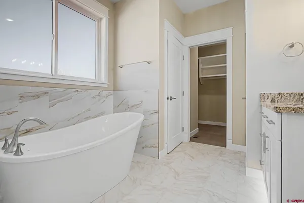 $749,500 | 950 Southeast Fairway Drive, Cedaredge, CO 81413