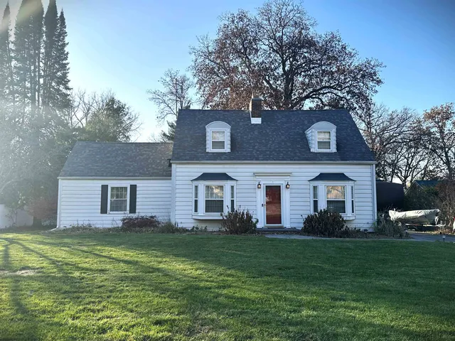 $339,900 | 1640 East Ridge Road, Beloit, WI 53511