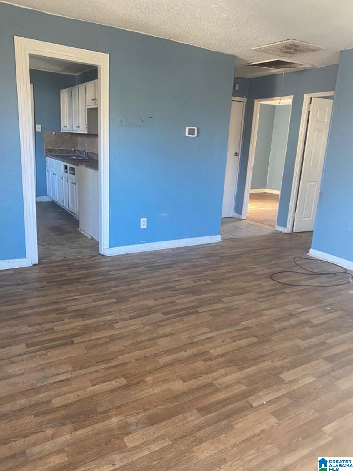 1369 Woodward Road Birmingham, AL 35228 - Photo 3 of 6