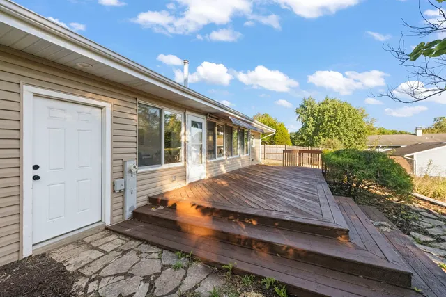 $569,900 | 2823 Cooper Court, Woodridge, IL 60517