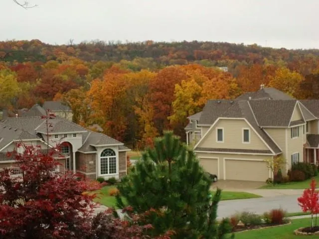 $59,500 | 1946 Woodridge Drive, Leavenworth, KS 66048