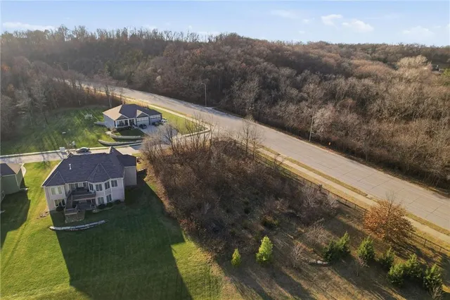 $59,500 | 1946 Woodridge Drive, Leavenworth, KS 66048