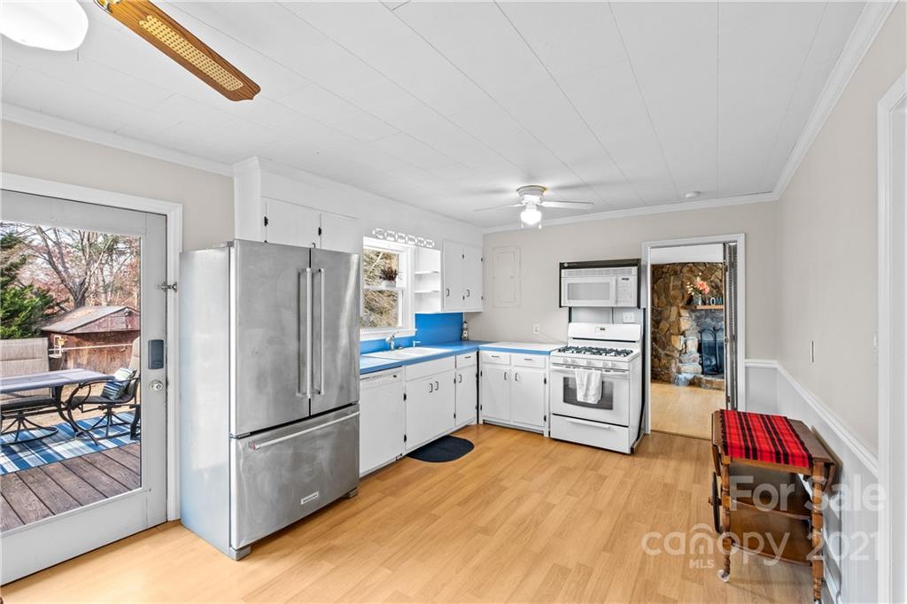 2098 Union Grove Road Lenoir, NC 28645 - Photo 14 of 37 Gallery Image 14