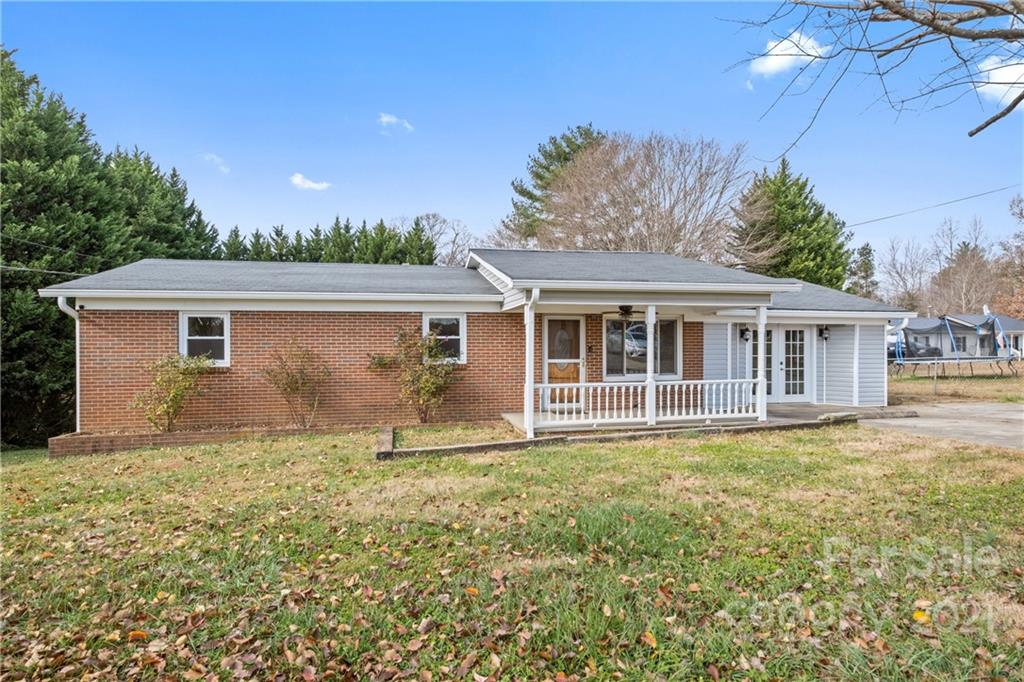 2098 Union Grove Road Lenoir, NC 28645 - Photo 3 of 37 Gallery Image 3