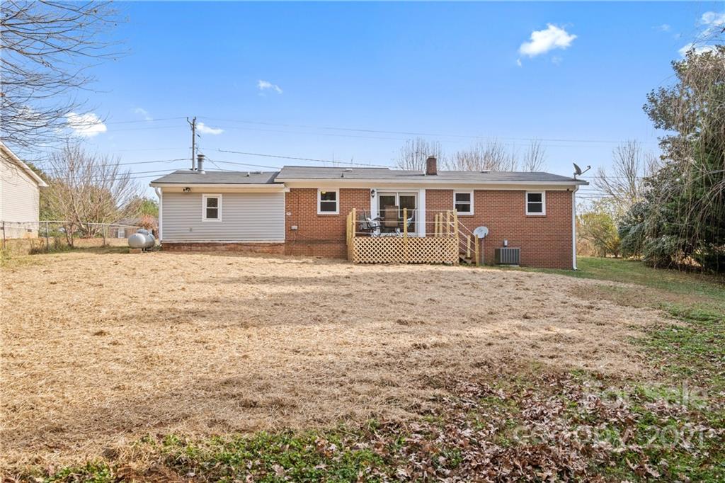2098 Union Grove Road Lenoir, NC 28645 - Photo 36 of 37 Gallery Image 36
