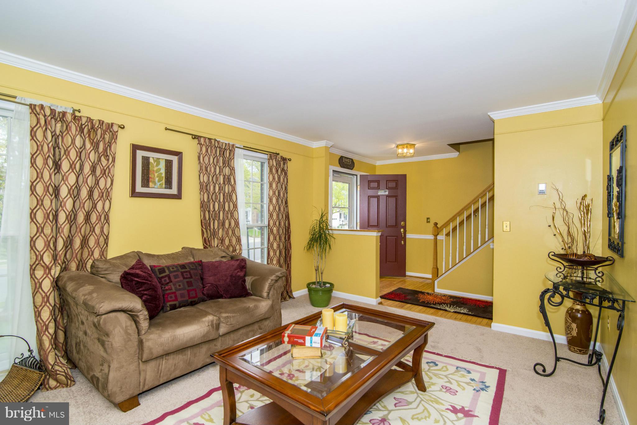 607 Angelwing Lane Frederick, MD 21703 - Photo 6 of 30 Crown Molding!