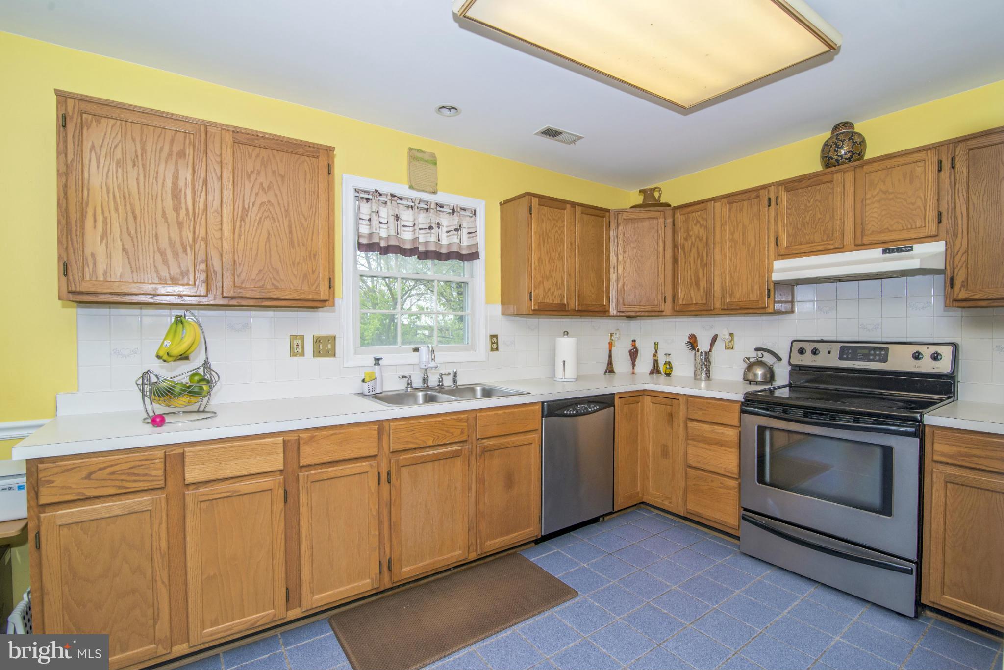 607 Angelwing Lane Frederick, MD 21703 - Photo 10 of 30 Overlooks Rear Fenced-in Yard!