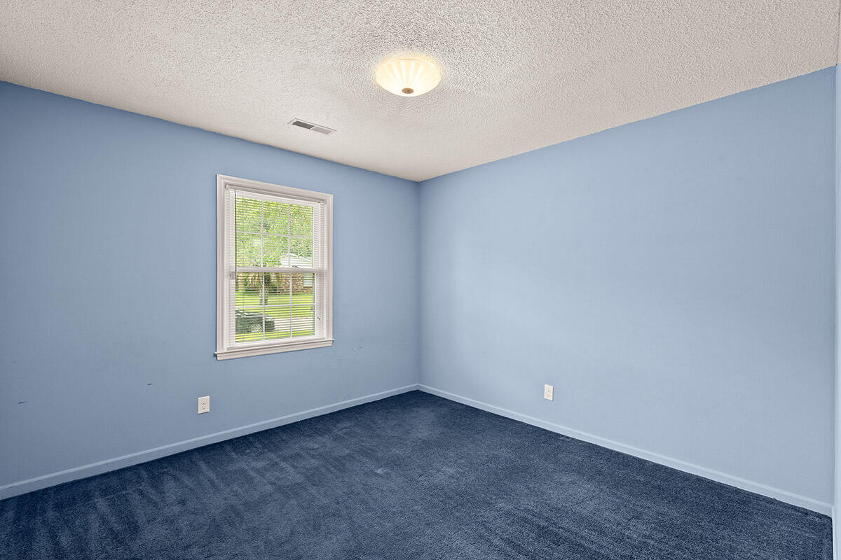 18 Kenilworth Road Goose Creek, SC 29445 - Photo 17 of 26 14