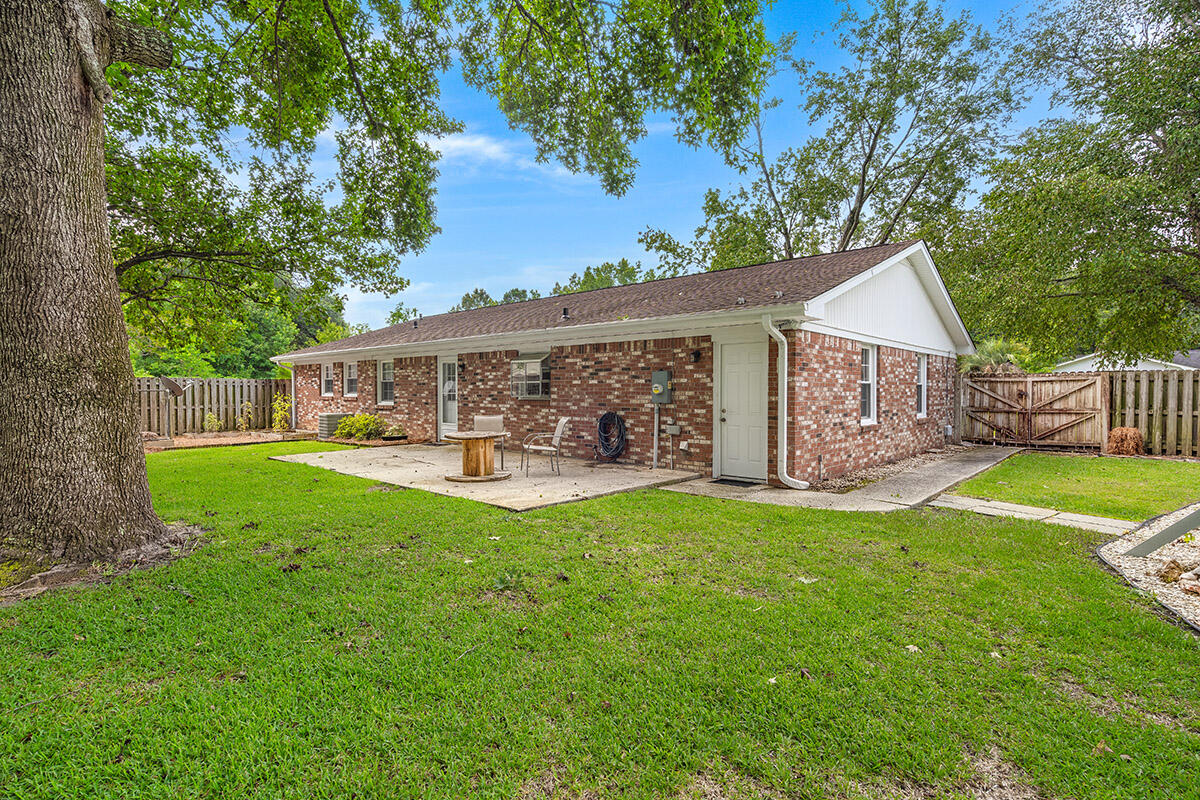 18 Kenilworth Road Goose Creek, SC 29445 - Photo 22 of 26 22