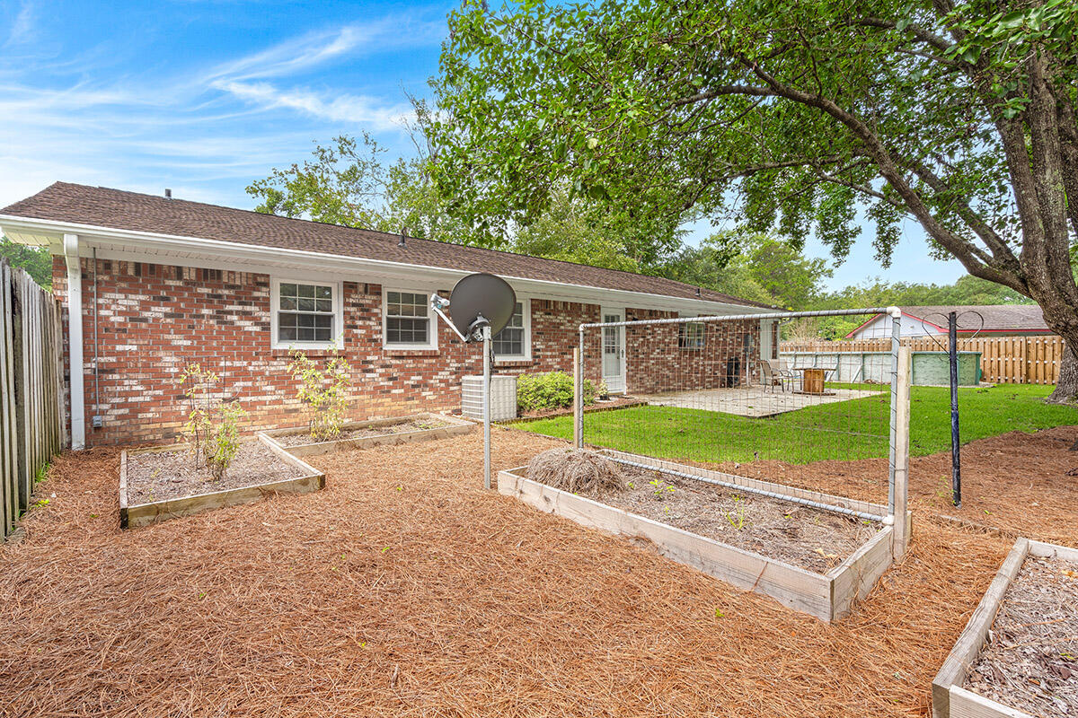 18 Kenilworth Road Goose Creek, SC 29445 - Photo 23 of 26 23
