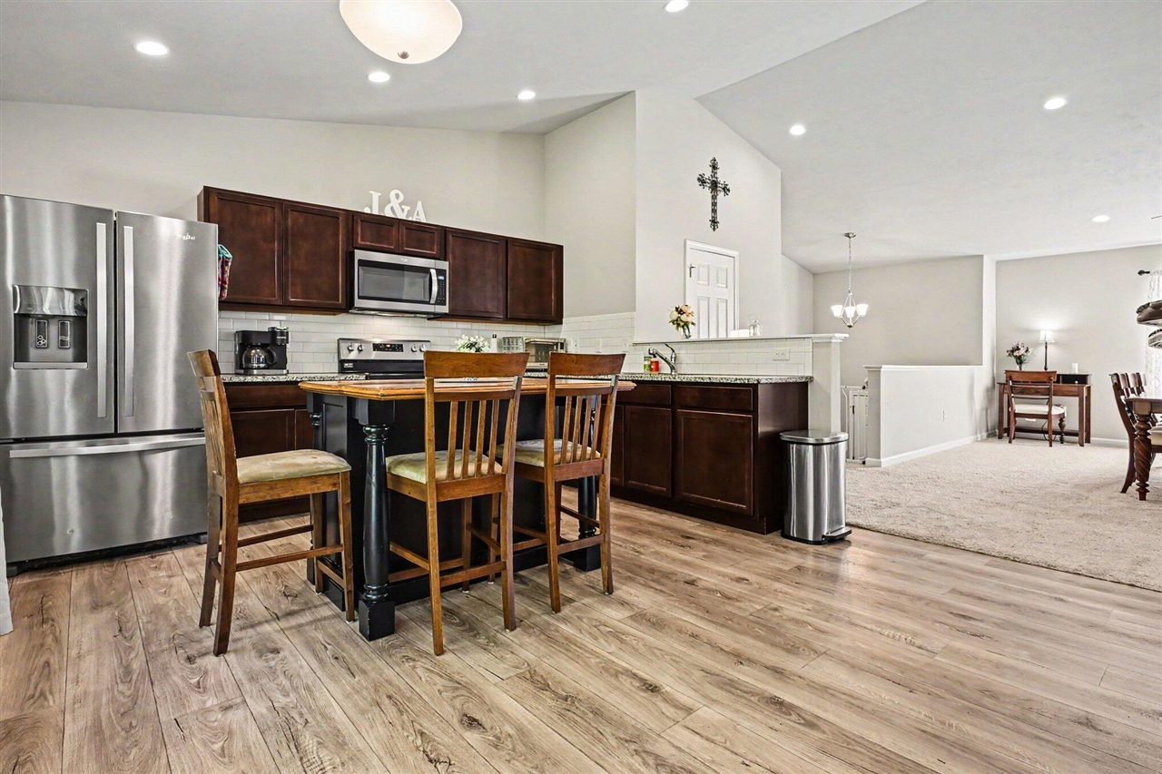 10291 Oakbrook Road Bridgman, MI 49106 - Photo 8 of 28
