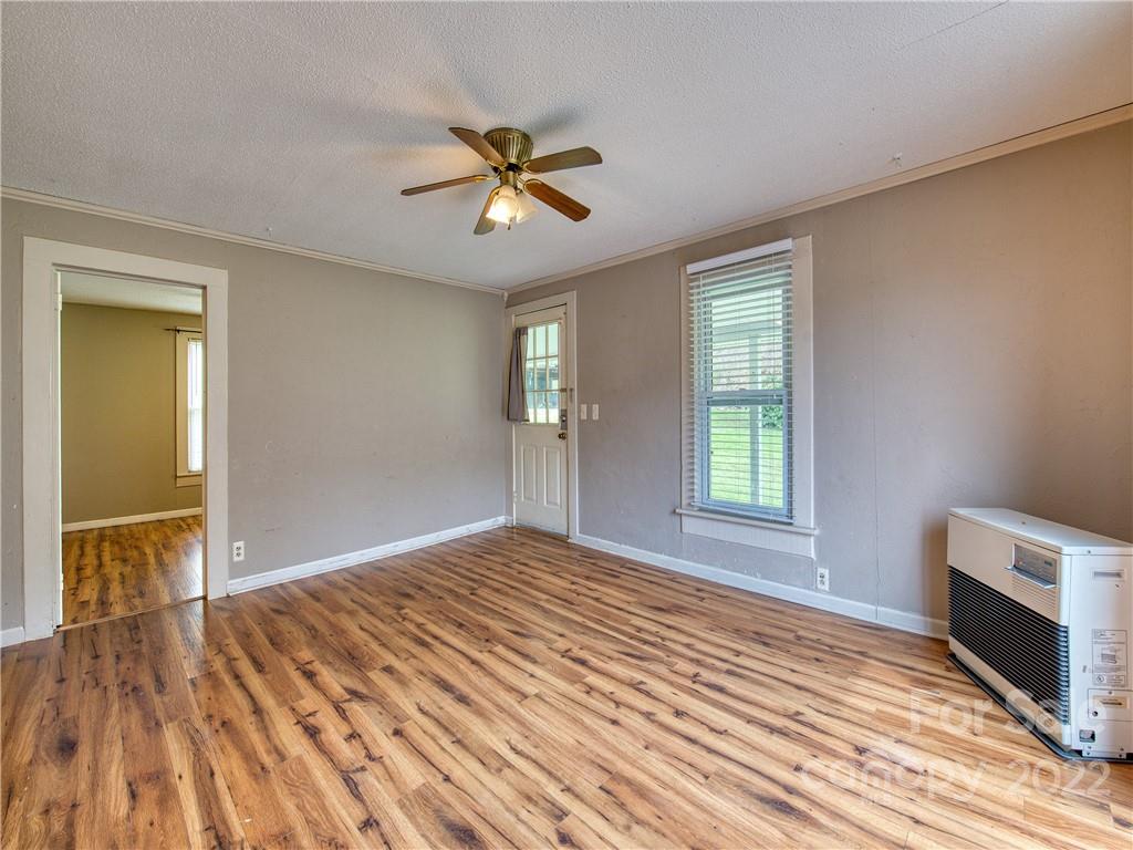 2418 Pigeon Road Waynesville, NC 28786 - Photo 19 of 32 Gallery Image 19