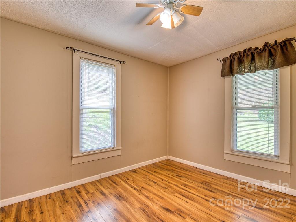 2418 Pigeon Road Waynesville, NC 28786 - Photo 30 of 32 Gallery Image 30