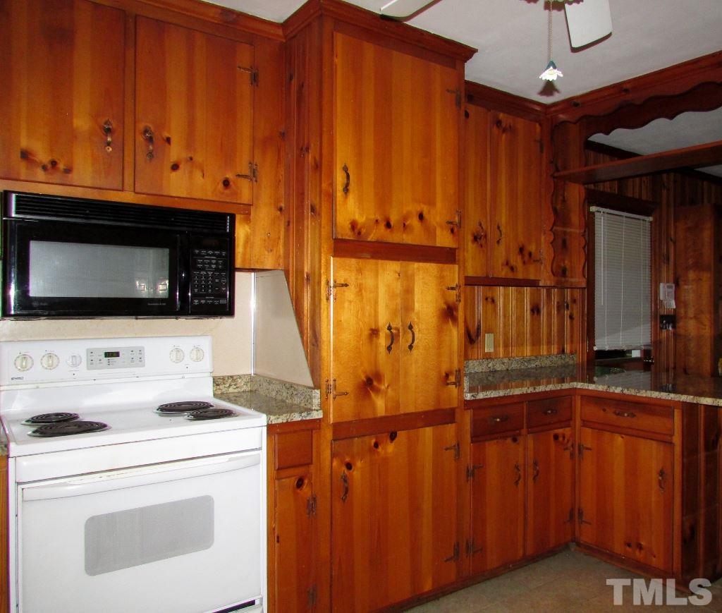 3056 Burlington Road Roxboro, NC 27574 - Photo 7 of 24