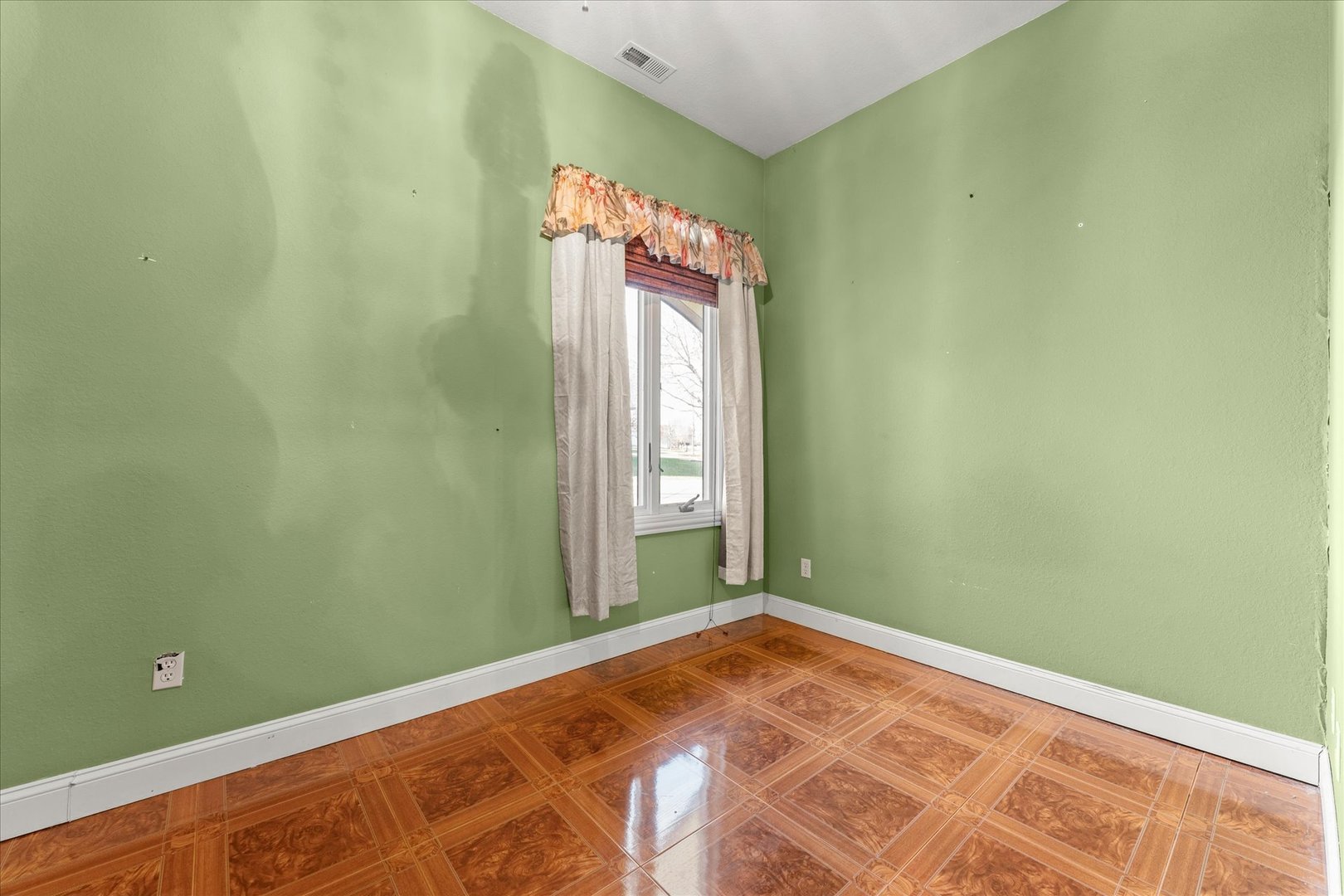 2208 Altoona Road Bloomington, IL 61705 - Photo 14 of 53