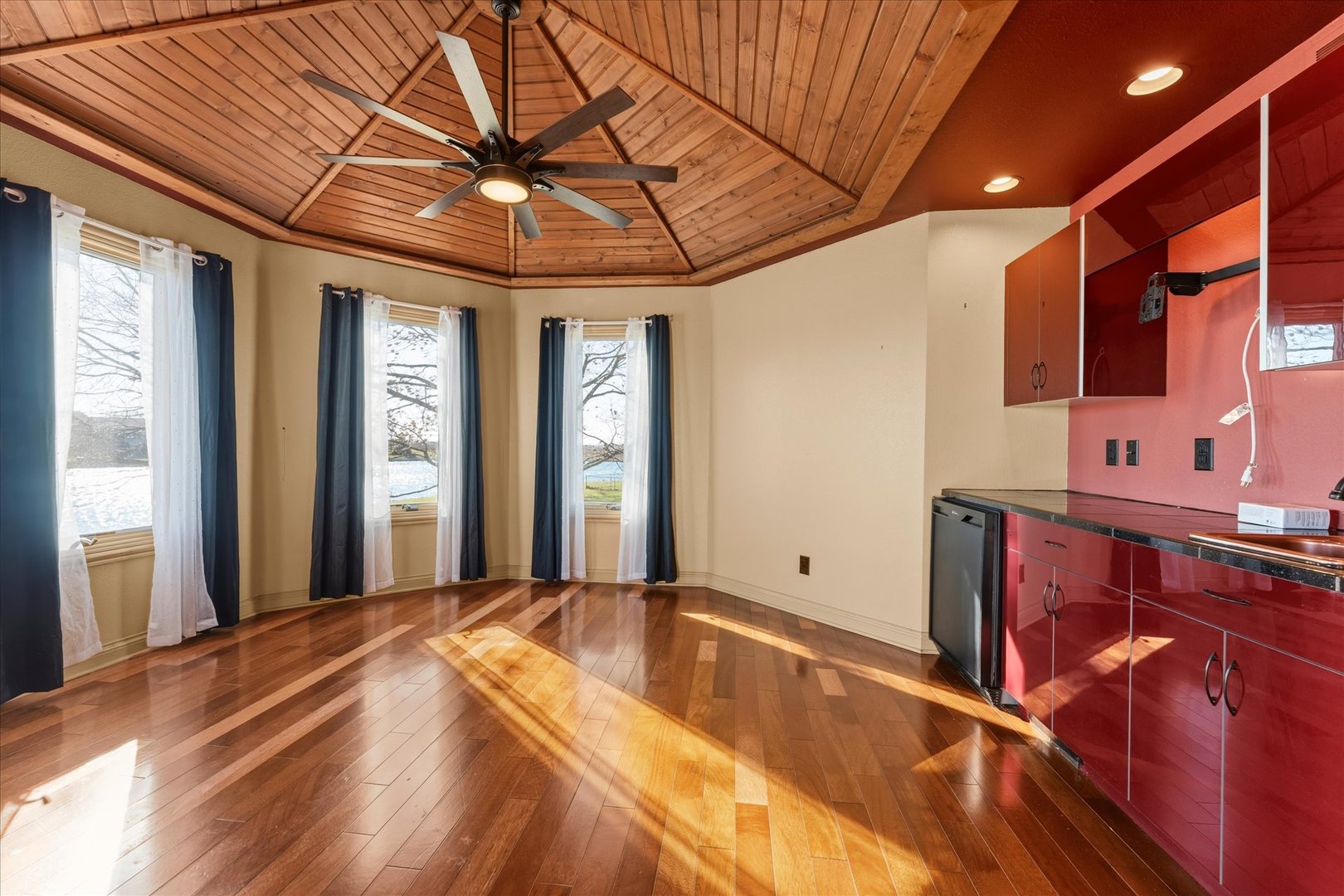 2208 Altoona Road Bloomington, IL 61705 - Photo 18 of 53