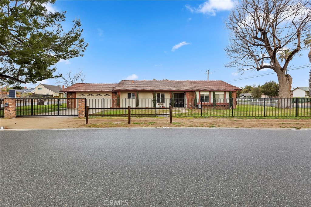 2631 Riding Ring Road Norco, CA 92860 - Photo 1 of 1 a view of a house with pool and a yard