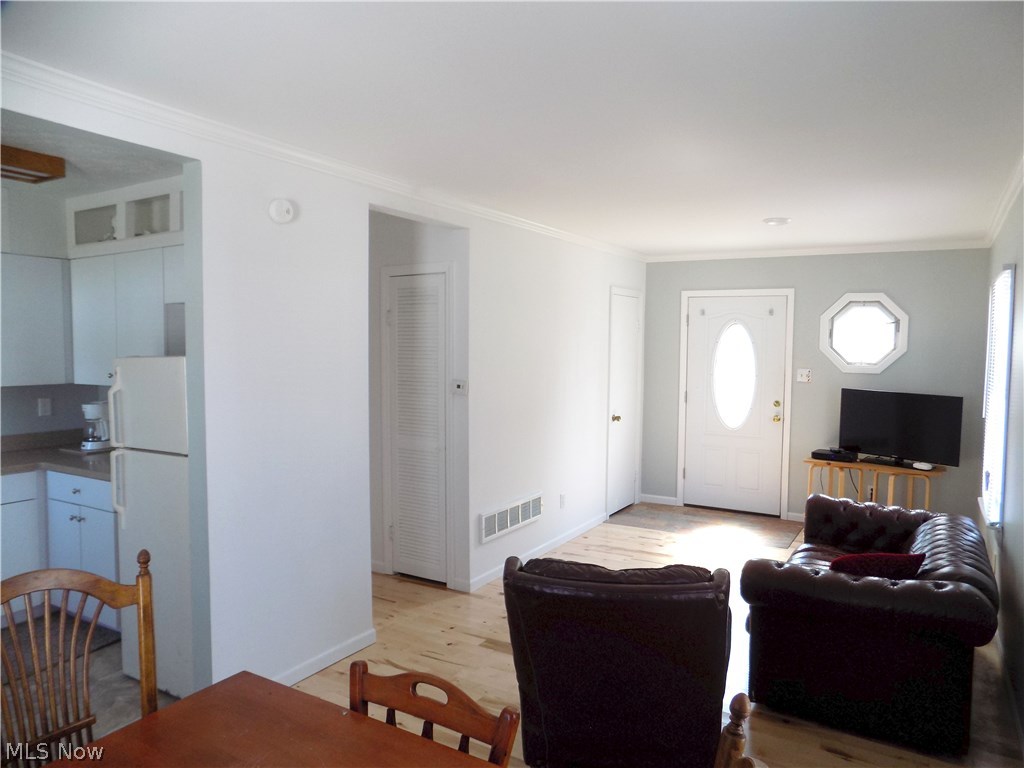 207 Guilford Road Vermilion, OH 44089 - Photo 6 of 22 Gallery Image 6