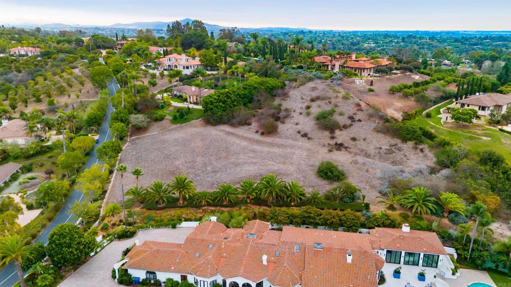 18174 Via Ascenso Encinitas, CA 92024 - Photo 4 of 16