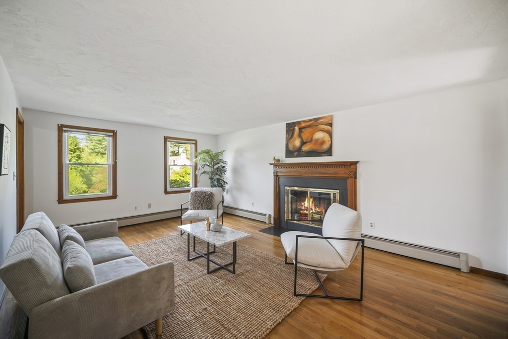 9 Northbriar Road Acton, MA 01720 - Photo 5 of 32