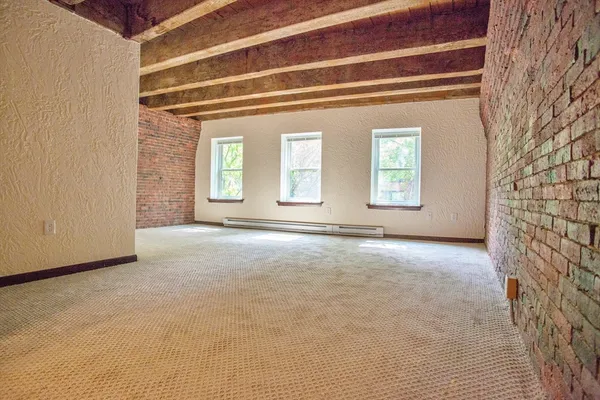 $3,500 | 146 Commercial Street, Unit 4, Boston, MA 02109