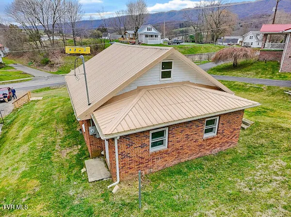 $149,000 | 1927 East Fincastle Turnpike, Tazewell, VA 24651
