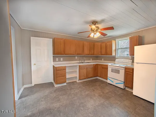 $149,000 | 1927 East Fincastle Turnpike, Tazewell, VA 24651