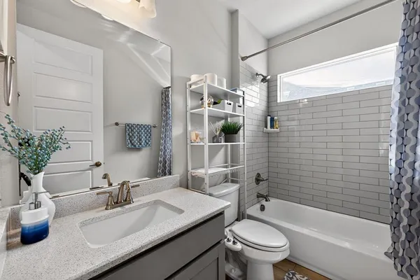 $665,000 | 411 West Harwood Road, Euless, TX 76039
