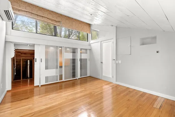$5,400 | 18 Bay Street, Unit 4, Cambridge, MA 02139