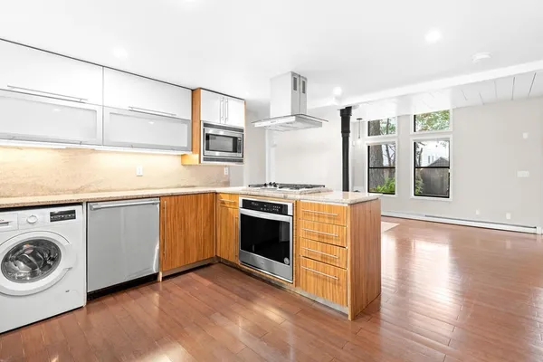 $5,400 | 18 Bay Street, Unit 4, Cambridge, MA 02139