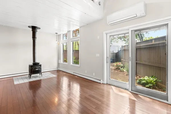 $5,400 | 18 Bay Street, Unit 4, Cambridge, MA 02139