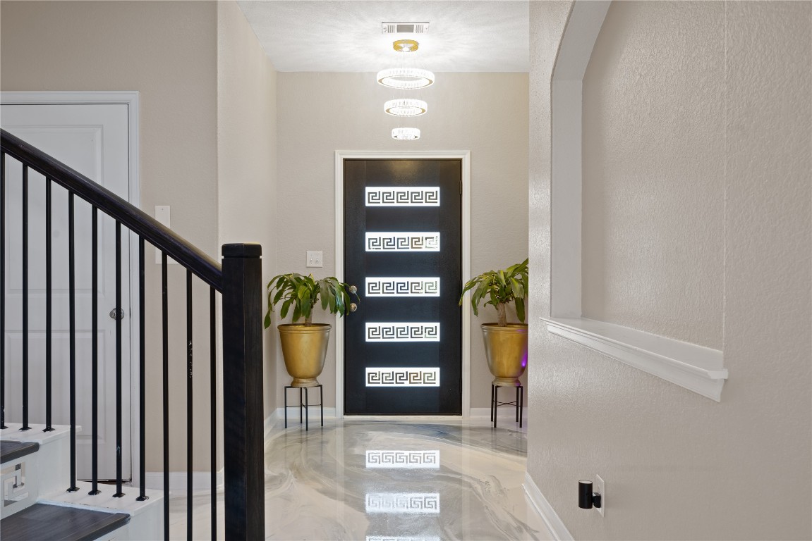 241 Oleander Loop Buda, TX 78610 - Photo 2 of 33