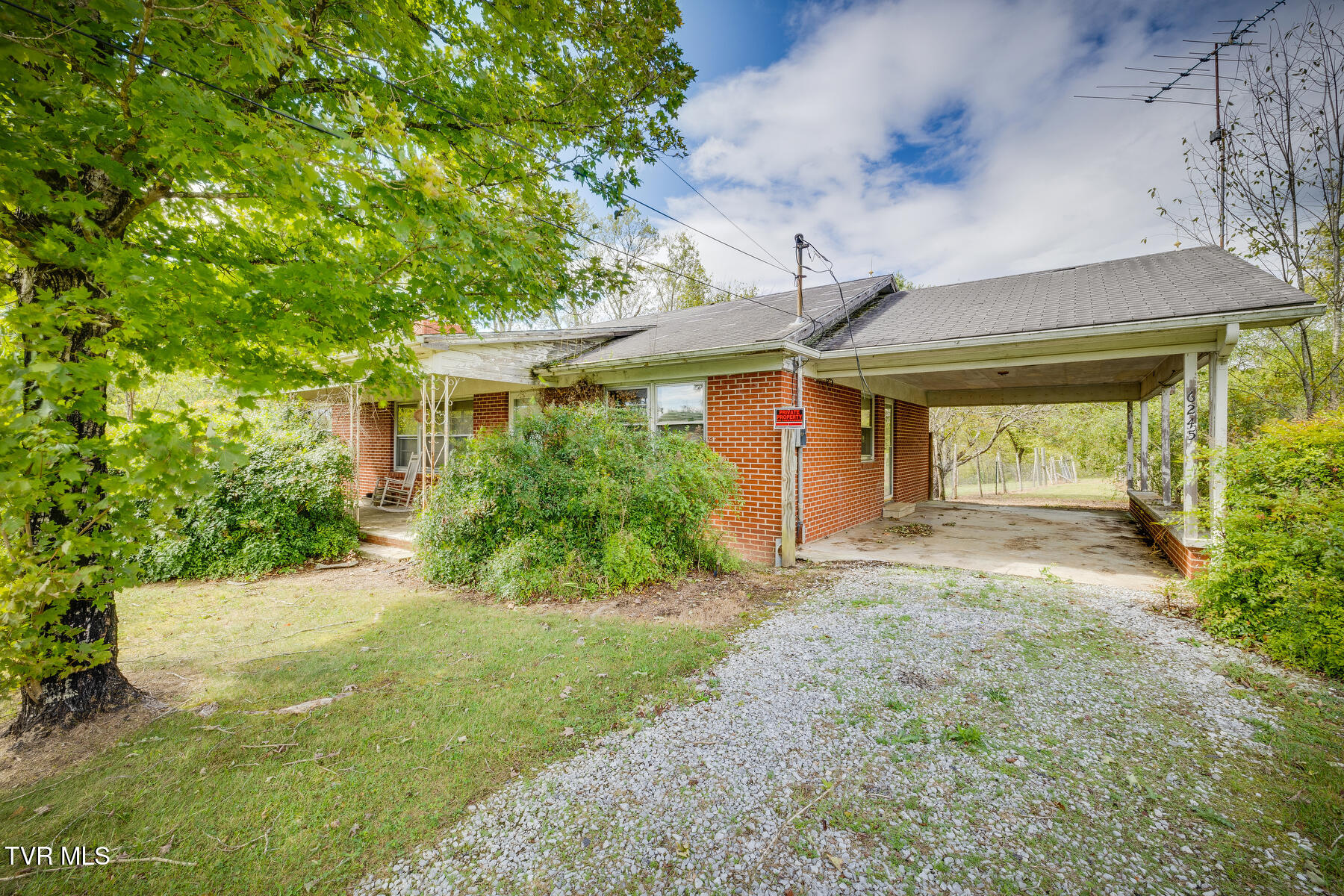 6245 Baileyton Road Greeneville, TN 37745 - Photo 16 of 19 022