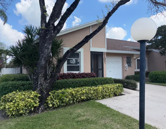 $2,800 | 8107 Summerbreeze Lane, Boca Raton, FL 33496