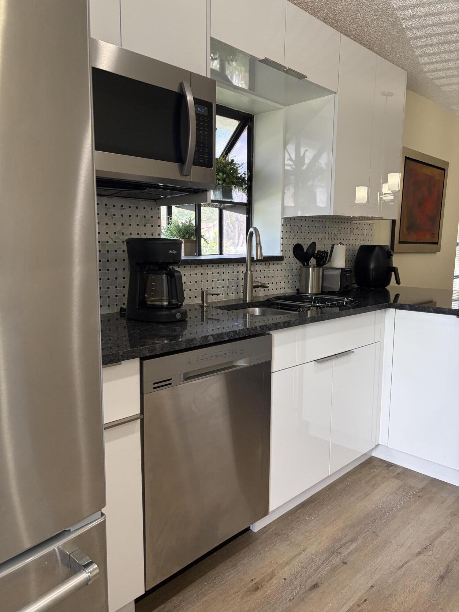 8107 Summerbreeze Lane Boca Raton, FL 33496 - Photo 7 of 24 IMG_0138