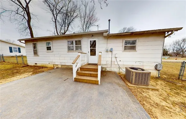 $119,900 | 1120 North Adams Street, Nevada, MO 64772