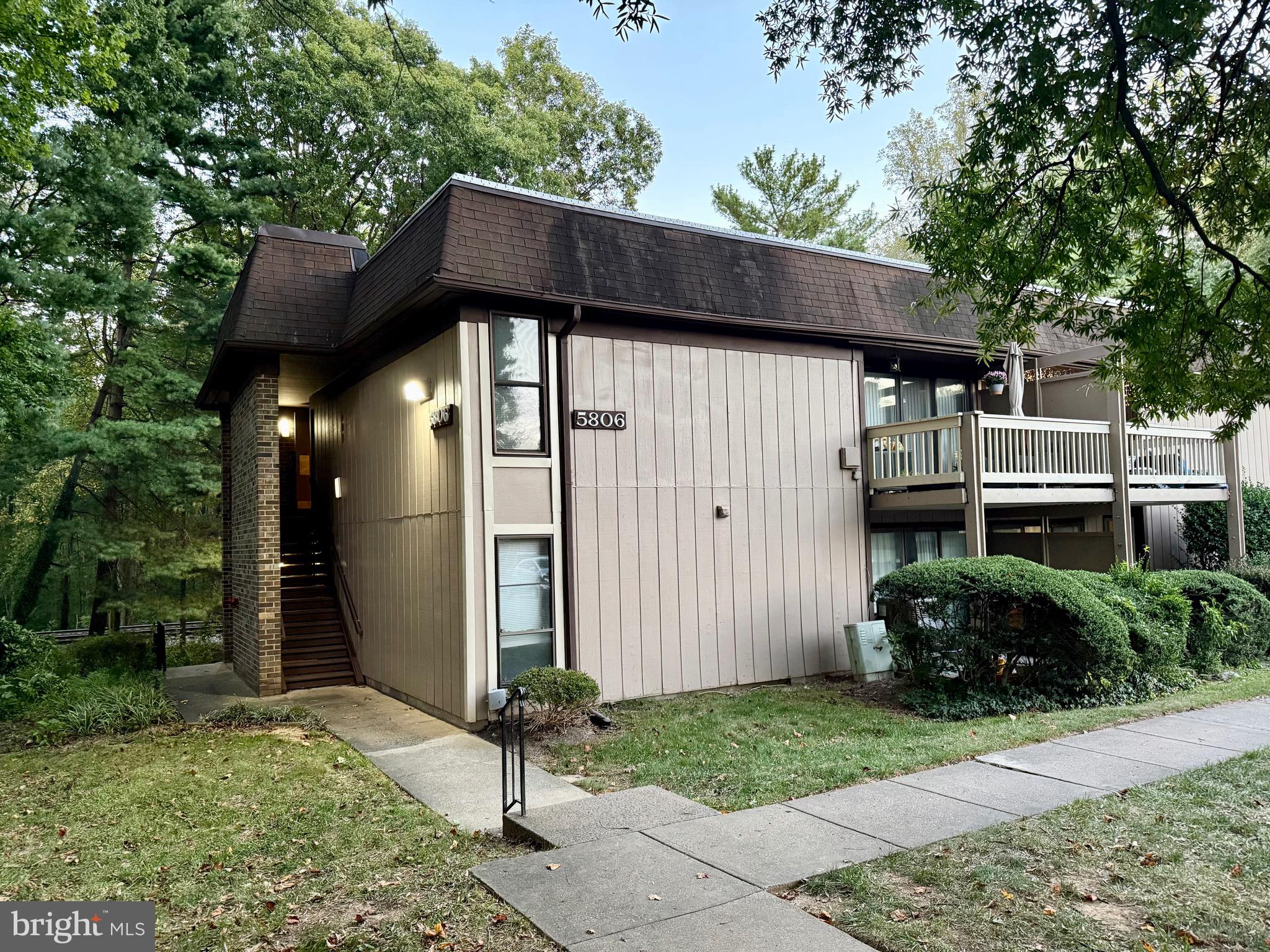 5806 Royal Ridge Drive, Unit R Springfield, VA 22152 - Photo 1 of 26