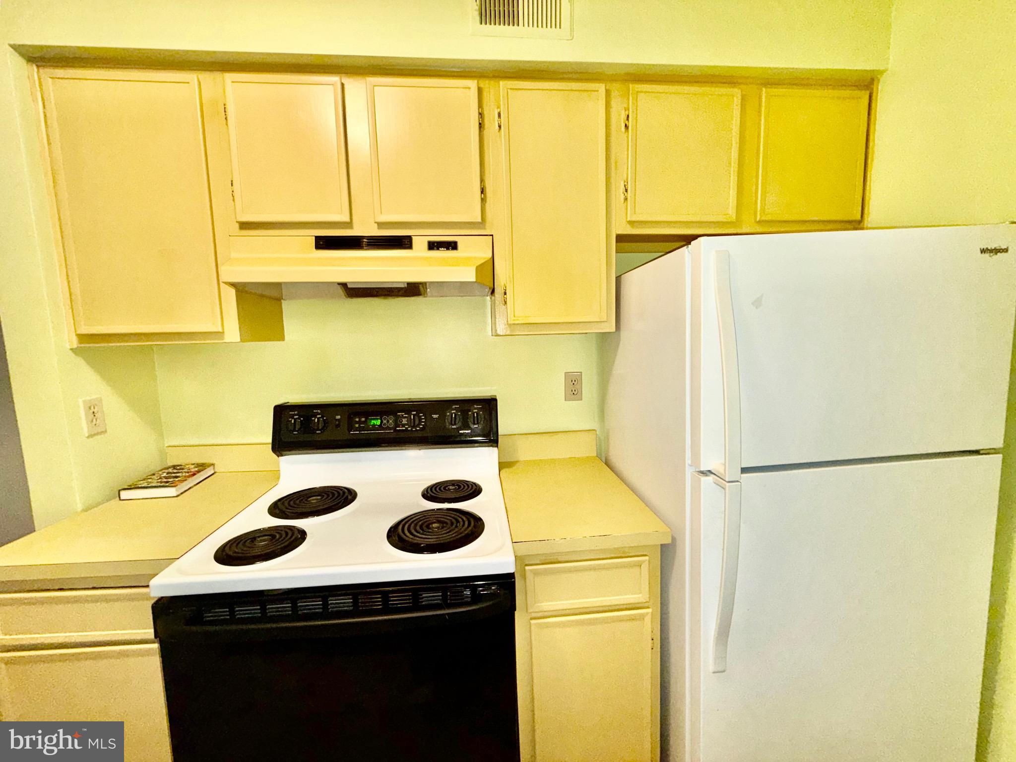 5806 Royal Ridge Drive, Unit R Springfield, VA 22152 - Photo 13 of 26