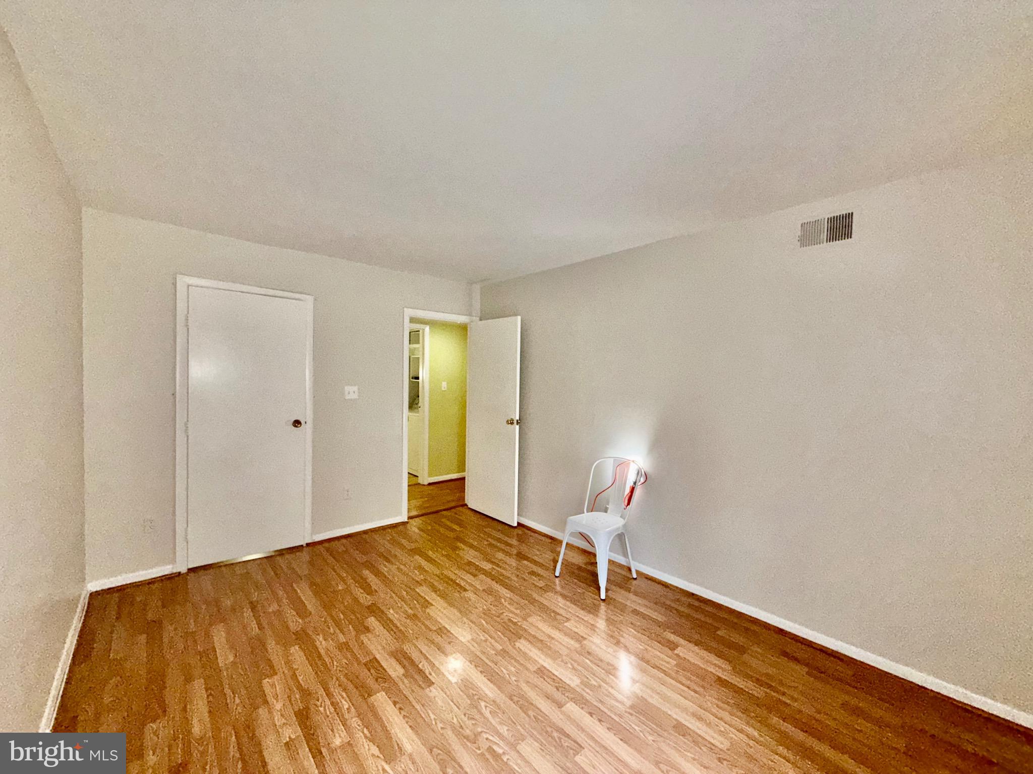 5806 Royal Ridge Drive, Unit R Springfield, VA 22152 - Photo 8 of 26