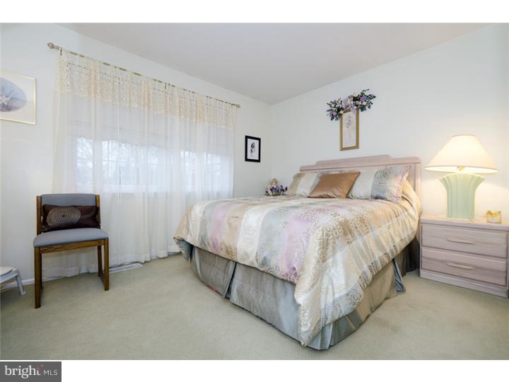 262 Aspen Road Yardley, PA 19067 - Photo 17 of 25 Gallery Image 17