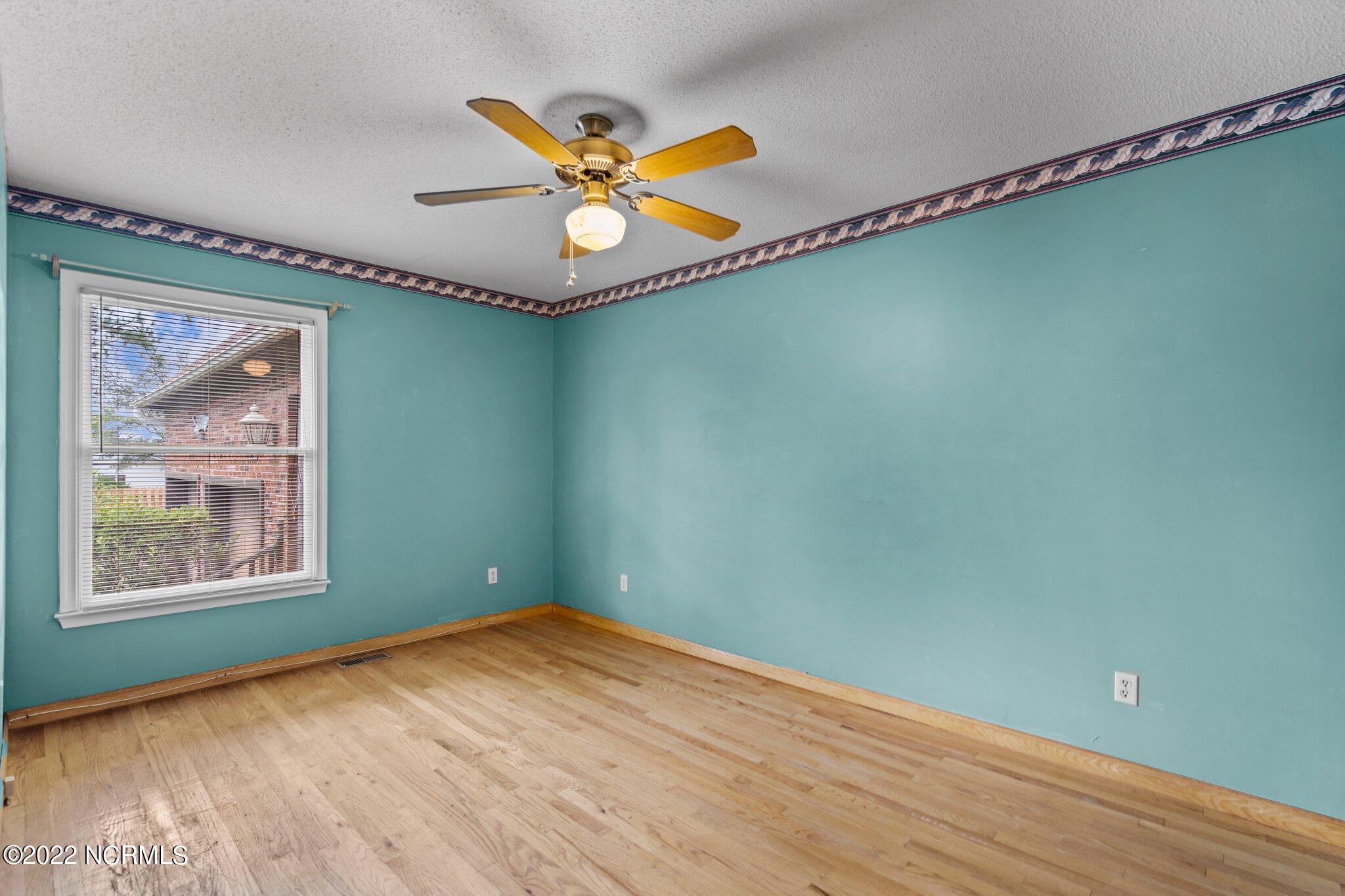 768 East Boiling Spring Road Southport, NC 28461 - Photo 25 of 46 51-web-or-mls-DSC00938