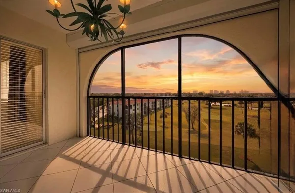 $460,000 | 37 High Point Circle East, Unit 602, Naples, FL 34103