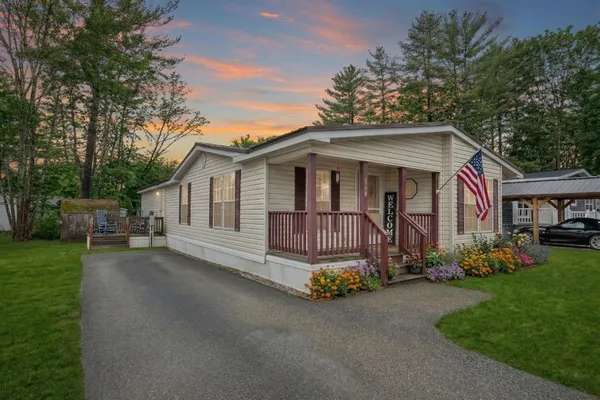 $225,000 | 608 Canterbury Drive, Exeter, NH 03833